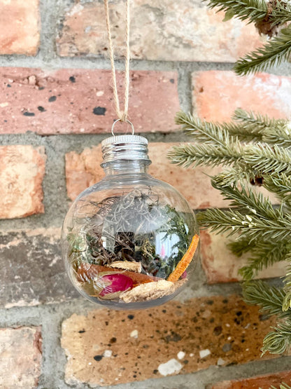 Yule Balls